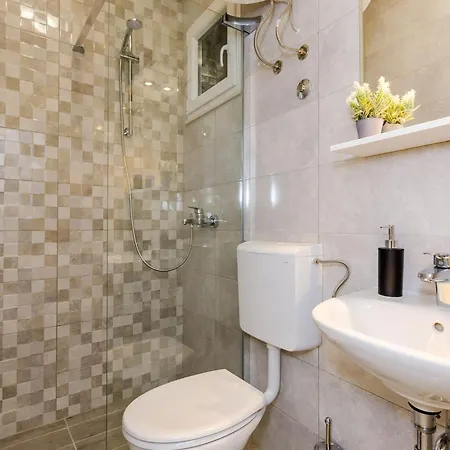 Miracle - Comfort With Terrace And View Apartman *