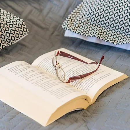 Apartment Miracle - Comfort With Terrace And View *