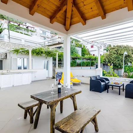 Miracle - Comfort With Terrace And View *