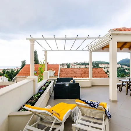 Apartment Miracle - Comfort With Terrace And View