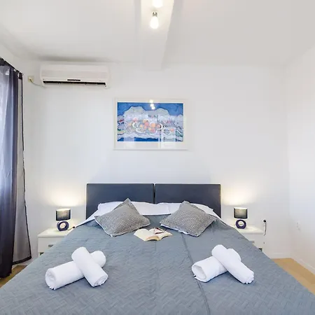 Miracle - Comfort With Terrace And View *