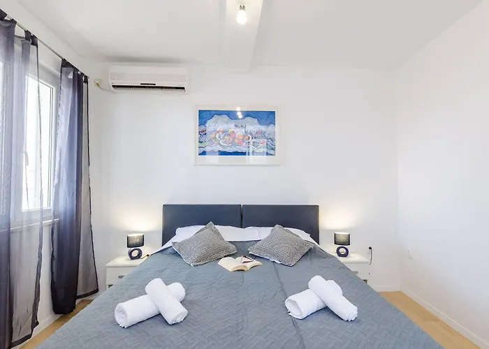 Miracle - Comfort With Terrace And View *